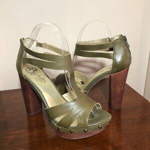 Seychelles Chant green t-strap heel sandals sz 7.5